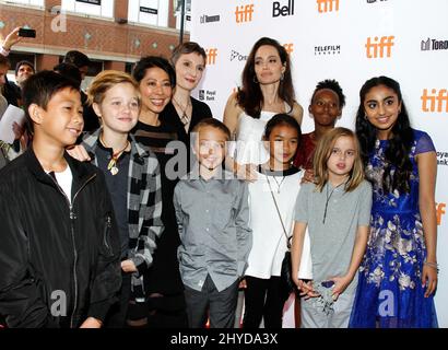 Knox Leon Jolie-Pitt, Shiloh Jolie-Pitt, Saara Chaudry, Vivienne Jolie-Pitt, Angelina Jolie and Zahara Jolie-Pitt 'The Breadwinner'' premiere at the 2017 Toronto International Film Festival held at the Winter Garden Theatre Stock Photo