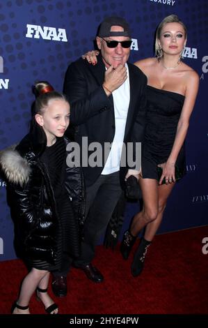 Steve Madden, daughter Goldie Ryan Madden & Caroline Vreeland attending the 31st FN Achievement Awards in New York Stock Photo