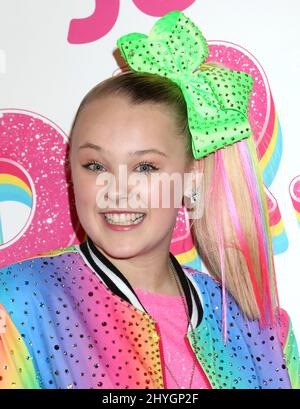 JoJo Siwa hosts an exclusive fan event for special announcement at the