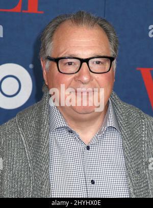 Kevin Dunn Arrives at the Final Season Premiere of Veep Editorial Image -  Image of male, hall: 143104035