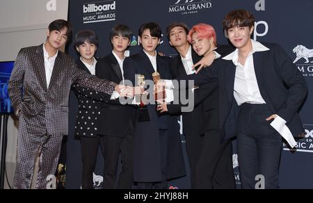 bts-attending-the-billboard-