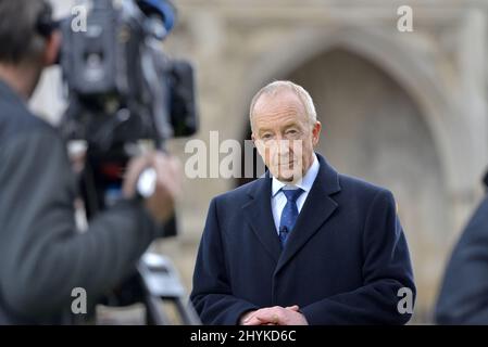 Nicholas Witchell BBC Royal Correspondent reporting