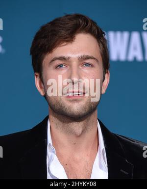 Brandon Sklenar attending the World premiere of Midway Stock Photo - Alamy