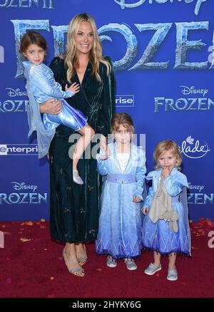 Molly sims son out in hi-res stock photography and images - Alamy