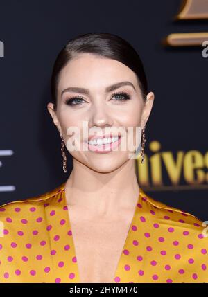 Jenna Johnson arrives at the KNIVES OUT Los Angeles Premiere held at