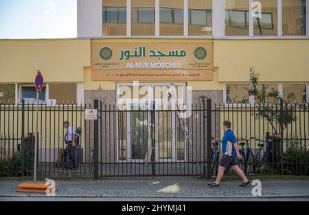 Al-Nur Mosque, Haberstrasse, Neukoelln, Berlin, Germany Stock Photo