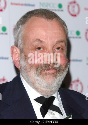 MIKE LEIGH ATTENDS THE 'ALFS' (Awards of the London Film Critics Circle) AT LONDON'S DORCHESTER. PICTURE: UK PRESS Stock Photo