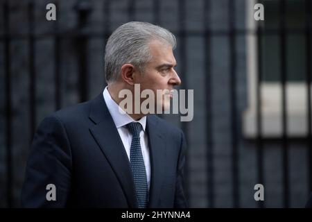 Downing Street, London, UK. 15 March 2022. Brandon Lewis MP, Secretary of State for Northern Ireland, in Downing Street for weekly cabinet meeting. Credit: Malcolm Park/Alamy Live News. Stock Photo