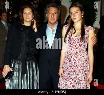 Dustin Hoffman & Family attend the 'Meet The Fockers' film Premiere in Los Angeles. Picture: UK Press Stock Photo