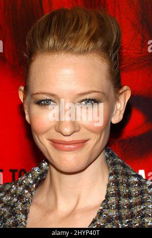 CATE BLANCHETT ATTENDS 'VERONICA GUERIN' FILM PREMIERE IN CALIFORNIA. PICTURE: UK PRESS Stock Photo