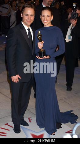 Hilary Swank & Chad Lowe attend the Vanity Fair Oscar Party in West Hollywood. Picture: UK Press Stock Photo