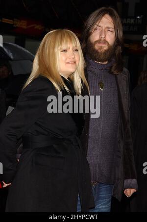 KATE HUDSON & CHRIS ROBINSON ATTEND THE 'MIRACLE' WORLD FILM PREMIERE IN HOLLYWOOD. PICTURE: UK PRESS Stock Photo