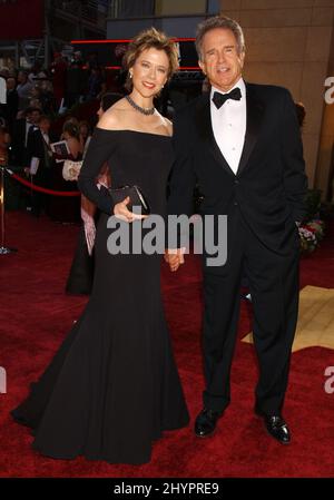 Annette Bening & Warren Beatty attend the 77th Annual Academy Awards at The Kodak Theatre, Hollywood. Picture: UK Press Stock Photo