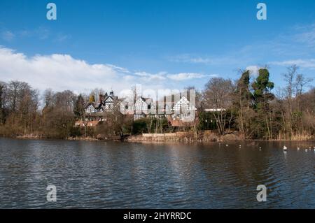 Around the UK - A day trip to Worsley, Greater Manchester, following the rise of the Bridgewater Canal - 'The Aviary' at Worsley - Village Walk No. 7 Stock Photo