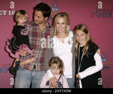 Jennie Garth, Peter Facinelli And Kids With Goofy Attend Miley Cyrus 