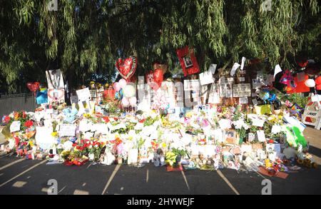Michael Jackson memorials are seen outside his family home in Encino, California. Stock Photo