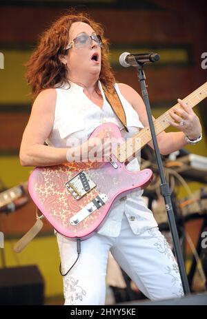 File photo dated May 1, 2010 of Teena Marie who passed away on December 26, 2010. Teena Marie performing at the New Orleans Jazz and heritage Festival Stock Photo