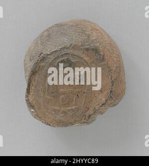 Seal Impression with Private Name or Priestess Title. Egypt, New Kingdom - Ptolemaic Period (1500 - 30 BCE). Tools and Equipment; seals. Blackened semi-baked clay Stock Photo