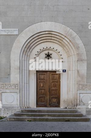 Entrance of the Trieste Synagogue, Trieste, Friuli Venezia Giulia, Italy Stock Photo