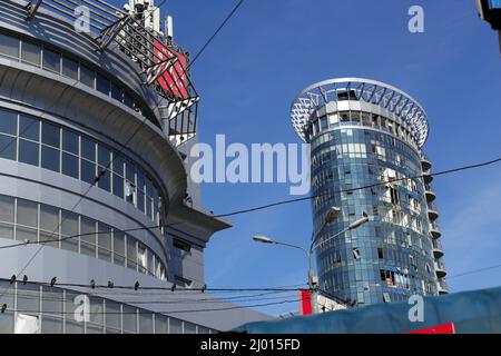 Non Exclusive: KYIV, UKRAINE - MARCH 15, 2022 - Aftermath of shelling by the Russian troops, Kyiv, capital of Ukraine Stock Photo