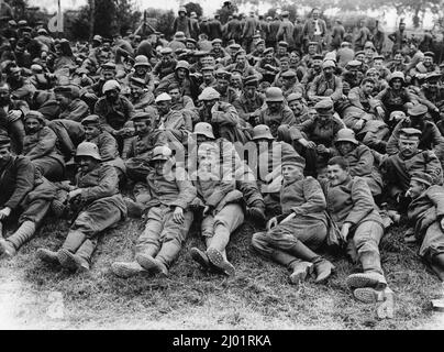 Captured German soldiers at Messines during WW1 Stock Photo - Alamy