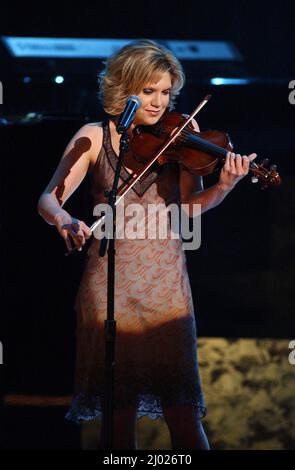 Allison Krause at the Kodak Theater in Hollywood for the Lifetime TV show, Women Rock! Girls and Guitars. 2003  Credit: Ron Wolfson / Rock Negatives / MediaPunch Stock Photo