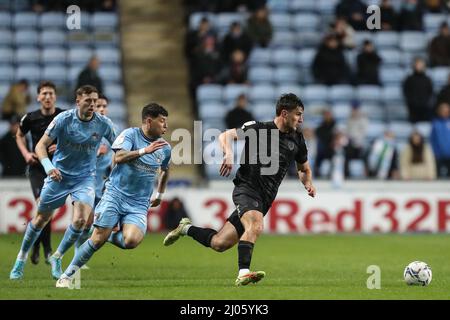 Coventry, UK. 16th Mar, 2022. Ryan Longman #16 of Hull City on the attack in Coventry, United Kingdom on 3/16/2022. (Photo by James Heaton/News Images/Sipa USA) Credit: Sipa USA/Alamy Live News Stock Photo