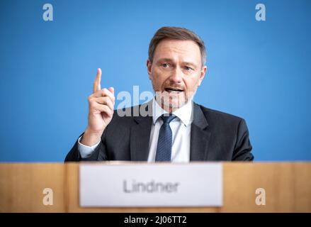 Berlin, Germany. 16th Mar, 2022. Christian Lindner (FDP), Federal Minister of Finance. Credit: Michael Kappeler/dpa/Archivbild/dpa/Alamy Live News Stock Photo