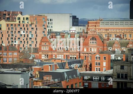 Victorian brick building UMIST, University of Manchester Institute of Science and Technology nestled into the skyline of Manchester Stock Photo