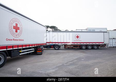 Rome, Italy. 16th Mar, 2022. Trucks of Italian Red Cross that will bring aid to Ukraine. Meeting with journalists at National Emergency Operations Center in via del Trullo in Rome for updates on the sending of aid from Italian Red Cross for Ukraine emergency on the occasion of preparation for departure of the next trucks with basic necessities. (Credit Image: © Matteo Nardone/Pacific Press via ZUMA Press Wire) Stock Photo