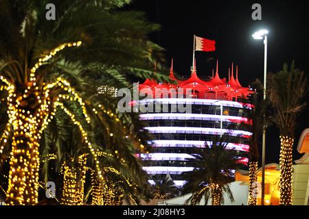 Paddock atmosphere. Bahrain Grand Prix, Thursday 17th March 2022. Sakhir, Bahrain. Stock Photo