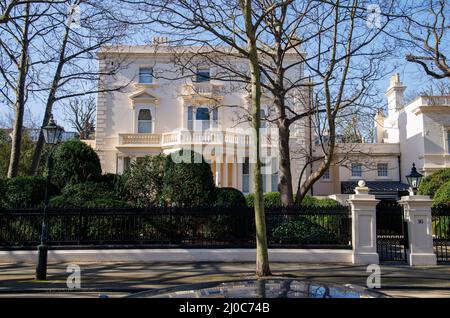 London, UK. 18th Mar, 2022. Roman Abramovich's 15 bedroom House in Kensington which he bought for £90 Million in 2009. Due to sanctions passed last week, any cash or property the Chelsea FC owner holds in the UK are now frozen.Roman Abramovich appears to be on a mission to get his assets out of Europe as sanctions tighten. His superyacht Solaris, worth £430m, is heading towards Turkey, after docking in Montenegro on Sunday. Credit: Mark Thomas/Alamy Live News Stock Photo