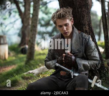 AUSTIN BUTLER in THE SHANNARA CHRONICLES (2016). Stock Photo