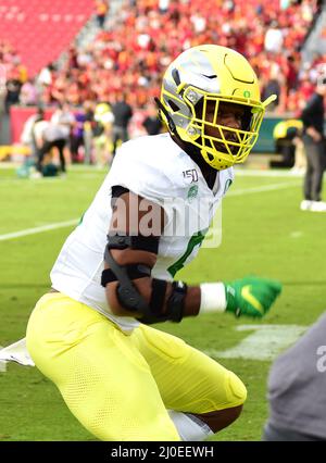 Oregon's Penei Sewell, Kayvon Thibodeaux Widely Projected Top