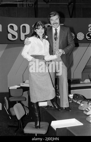 ITV's 'World of Sport' presenter Dickie Davies with his new director Patricia Mordecai. London Weekend Television Studios, London. 2nd January 1979. Stock Photo