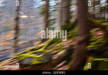 Stephan Leyhe, GER in action at the Ski Flying World Cup on Heini Klopfer Schanze in Oberstdorf, Bavaria, Germany, Mar 18, 2022.  © Peter Schatz / Alamy Live News Stock Photo