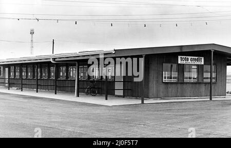 Stockton Racecourse (September 1855 - 16 June 1981), also known as Teesside Park. Pictured is the new Tote office. 19th October 1978. Stock Photo