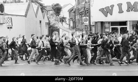 Skinheads 1970s hi-res stock photography and images - Alamy
