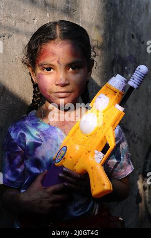 Dhaka, Bangladesh. 18th Mar, 2022. Hazaribagh, Dhaka. 18th March 2022. People of the Hindu dalit community celebrate Dol yatra and the festival of Holi at the cleaners Colony. Credit: Majority World CIC/Alamy Live News Stock Photo
