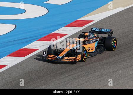 Sakhir, Bahrain. 19th Mar, 2022. Bahrain International Circuit, Sakhir, Bahrain on 19 March 2022  Daniel Ricciardo 3 (AUS), McLaren MCL36 during the FORMULA 1 GULF AIR BAHRAIN GRAND PRIX 2022, Eleanor Hoad Credit: Every Second Media/Alamy Live News Stock Photo