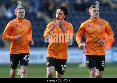 George Honeyman #10 of Hull City claps his hands and applauds the supporters before the game Stock Photo