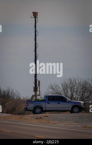 Border Patrol mobile monitoring station along the Rio Grande near Del Rio, Texas Stock Photo