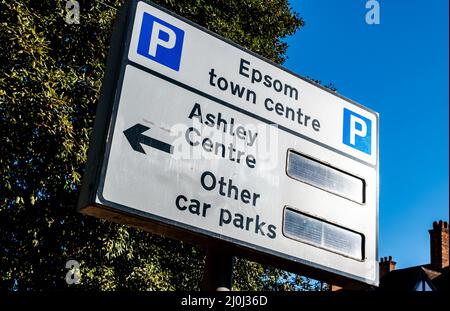 Epsom Surrey London UK, March 19 2022, Epsom Town Centre Traffic Direction Sign Board To Car Parks Stock Photo