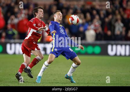 Middlesbrough's Jonny Howson (right) and Chelsea's Conor Gallagher ...
