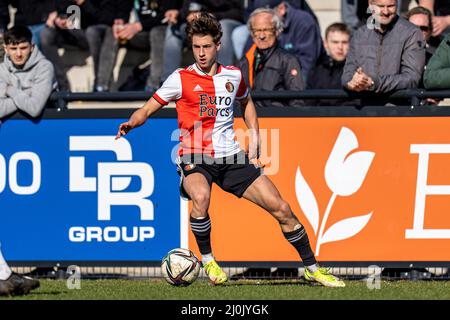 Rotterdam - Lennard Hartjes of Feyenoord during the match between Feyenoord O21 v NEC O21 at Nieuw Varkenoord on 19 March 2022 in Rotterdam, Netherlands. (Box to Box Pictures/Yannick Verhoeven) Stock Photo