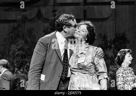 Scenes during the voting of the Deputy Leader of the Labour Party at the Labour Party Conference in Brighton. Denis Healy celebrates with his wife Edna. 28th September 1981. Stock Photo