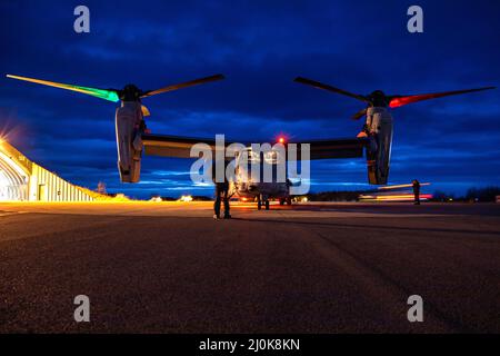 Bodo, Norway. 19th Mar, 2022. A U.S. Marines MV-22B Osprey aircraft prepares to taxi prior to vertical lift off during Exercise Cold Response 22 at Norwegian Air Force Base Bodo, March 16, 2022 in Bodo, Norway. A USMC MV-22B Osprey aircraft crashed on March 18th after taking off from Bodo AFB killing all four Marines onboard. Credit: LCpl. Elias Pimentel III/U.S. Marine Corps/Alamy Live News Stock Photo