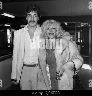 Julie Goodyear - Bet Lynch from Coronation Street - leaving from ...