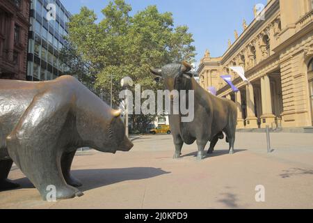 Bull and bear as a symbol for the stock market price at the stock exchange, Frankfurt, Hesse, Germany Stock Photo