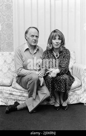 Happily married couple, Esther Rantzen and husband Desmond Wilcox pictured at their home in Kew, London. 11th November 1981. Stock Photo